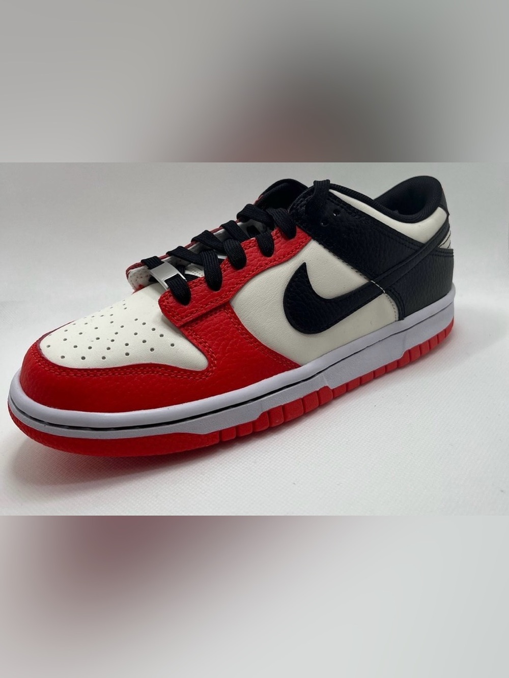 Nike Kids Red, Black & White Low-Top Sneaker